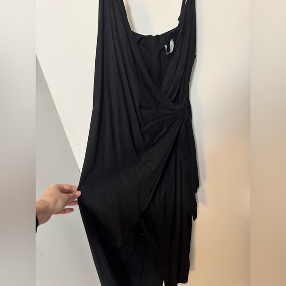Zara, wrap tie dress, zipper in back, black, size M - Picture 3 of 5